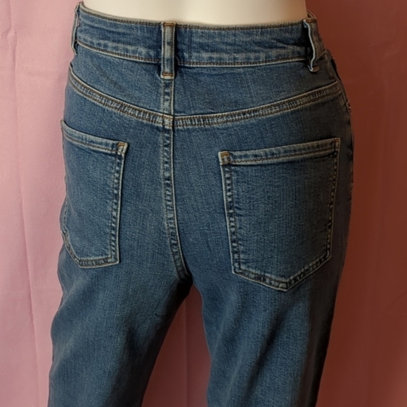 ASOS Light Stone Wash Slim Fit High Rise Farleigh Mom Jeans size 25x30 - Picture 4 of 7